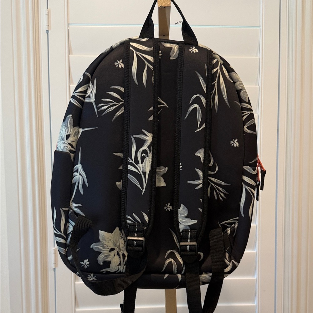 Roxy Black and White Floral Backpack - Picture 6 of 11